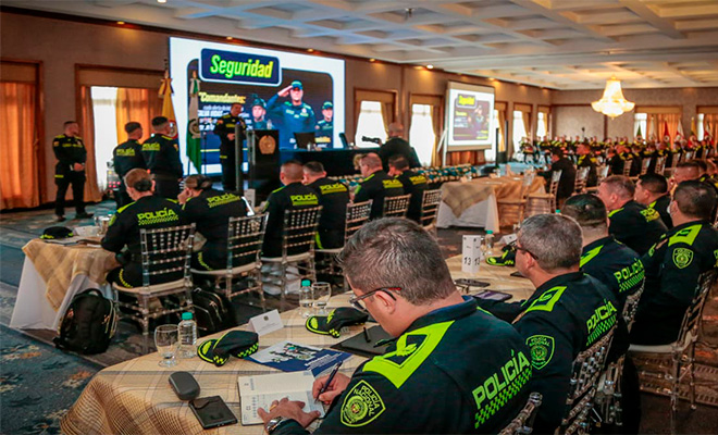 Encuentro comandantes