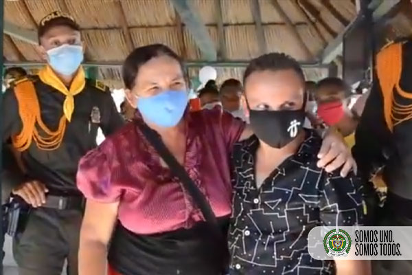 Sra Martha y su hijo 