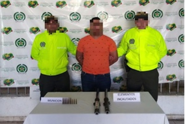 foto-allanamiento-2 foto-allanamiento-2