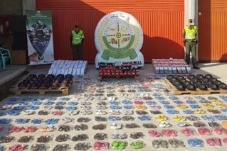 Asestamos contundente golpe al contrabando de calzado en el Cesar foto-golpe-contundente-al-contrabando-de-calzado