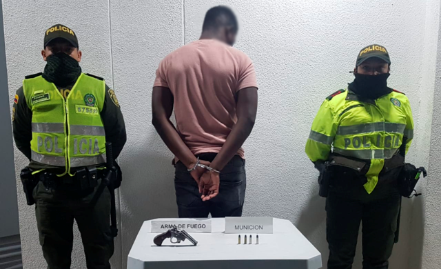 Tres-hombres-fueron-capturados-con-armas-ilegales-en-la-capital-risaraldense-y-el-municipio-de-Dosquebradas-Risaralda   