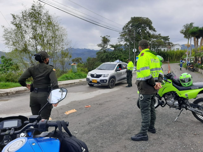 A través de la estrategia “comando situacional” en la comuna 6, sector cerro de oro de Manizales atacamos la delincuencia