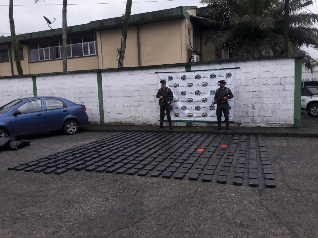 Contundentes-operativos-de-la-Policía-Nacional-en-contra-el-tráfico-de-estupefacientes-en-el-puerto-de-Buenaventura