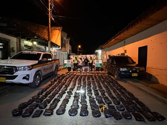 Policía Valle incauta 450 kilos de marihuana