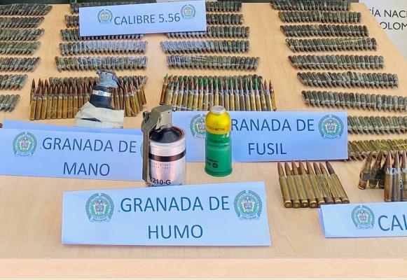 incautación gran arsenal de guerra 