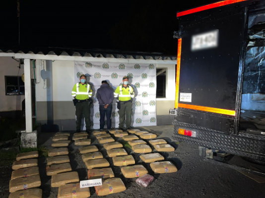 La seccional de tránsito y transporte incautó 180 kilos de marihuana