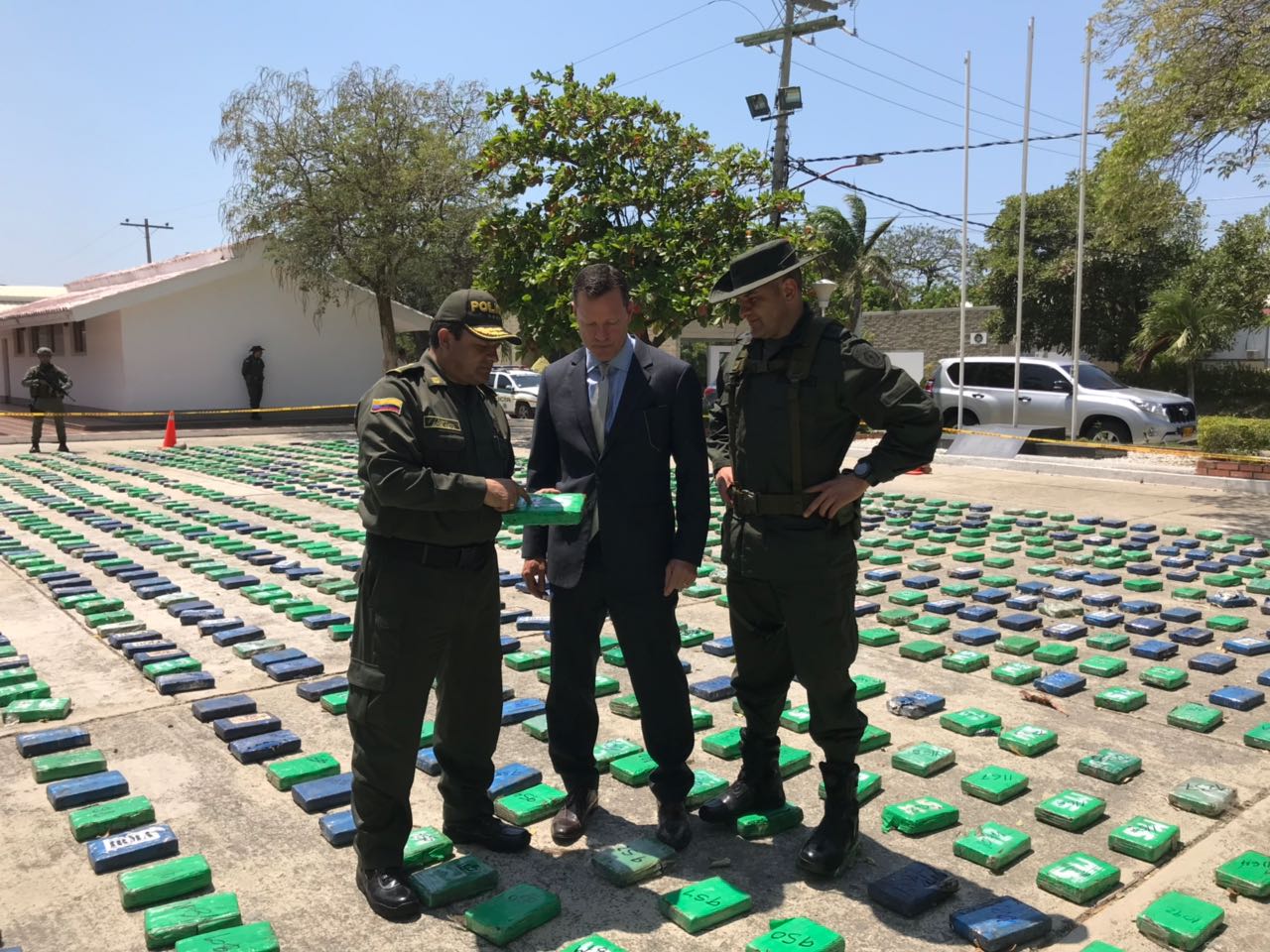 Incautadas más de dos toneladas de cocaína en Santa Marta