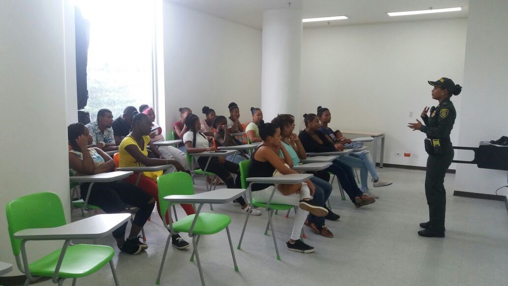 ‘Jóvenes a lo bien’ una estrategia de la Policía Nacional para el sano aprovechamiento del tiempo libre ‘Jóvenes a lo bien’ una estrategia de la Policía Nacional para el sano aprovechamiento del tiempo libre