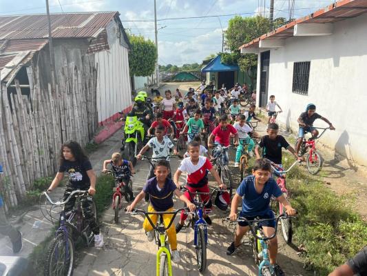 Niños, niñas, adolescentes y adultos participaron en la actividad