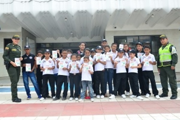 Niños-llevan-mensaje-de-legalidad-a-Valledupar Niños-llevan-mensaje-de-legalidad-a-Valledupar