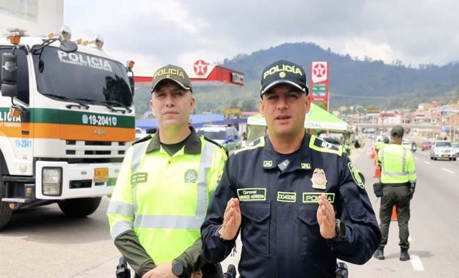 Comandante de Cundinamarca, junto al comandante de DITRA, entregan recomendaciones y avances sobre la movilidad en el tramo Girardot-Bogotá