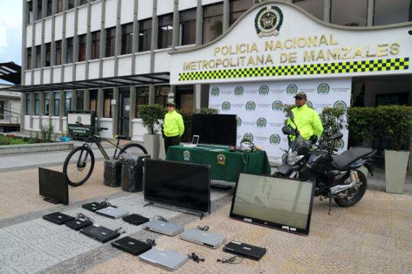 Desarrollamos acciones preventivas contra el comercio ilegal en Manizales