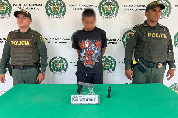 Policía Nacional logra la captura de un hombre con un arma de fuego ilegal