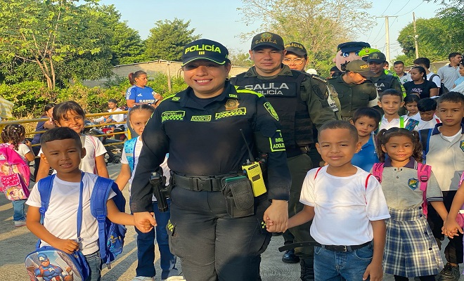 Policia y niñez