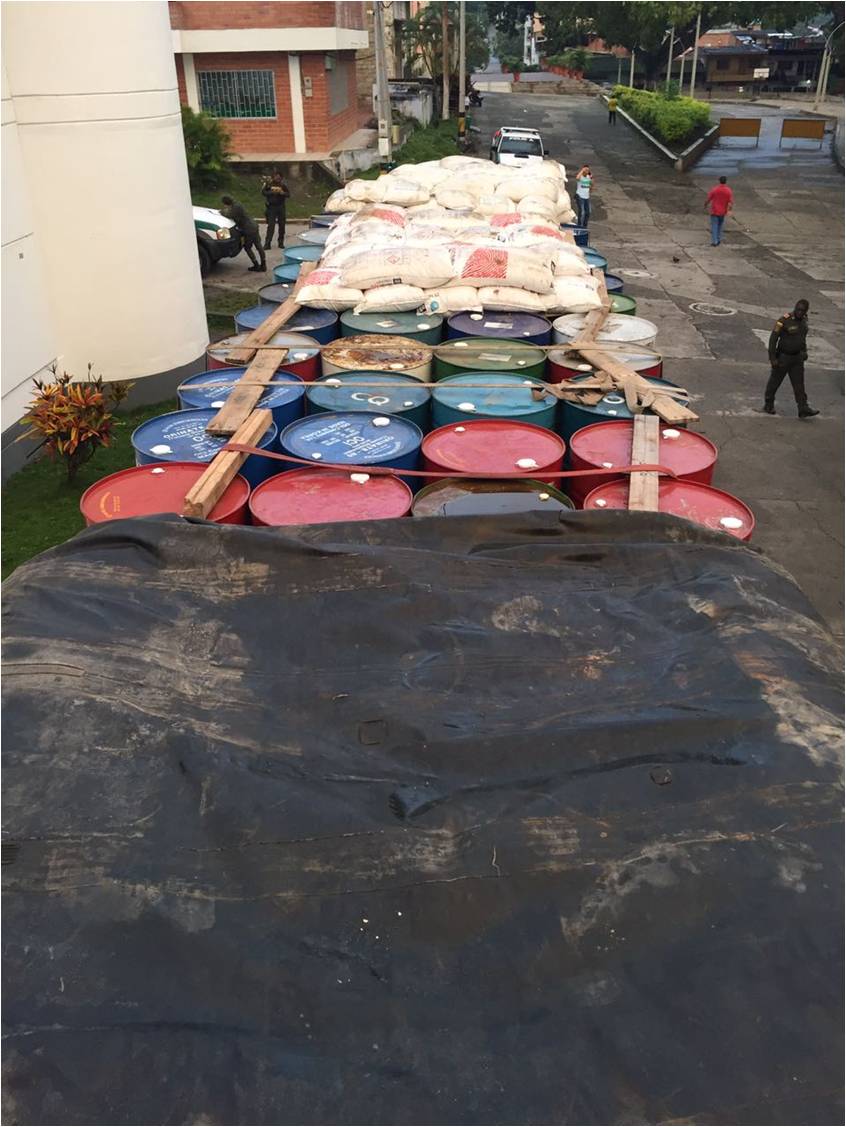 30.923 kilos-insumos-químicos incautados-policia