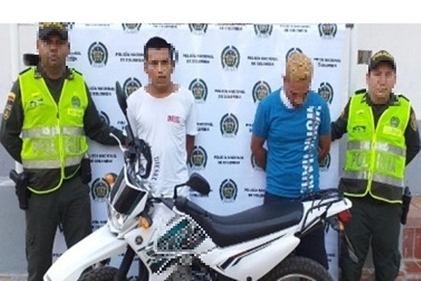 Recuperamos-una-motocicleta-y-detenidos-dos-hombres-en-San-Alberto
