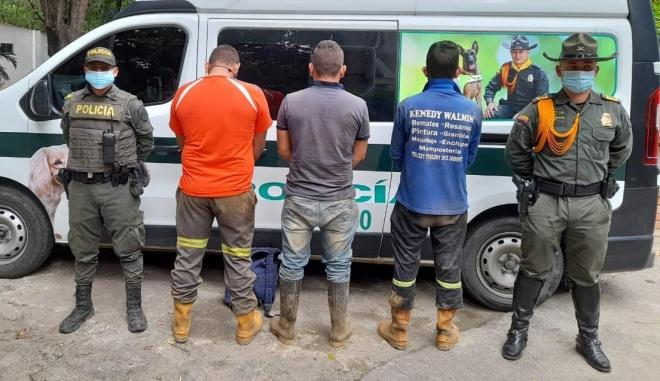  tres_capturados_por_el_delito_de_explotacion_ilicita_de_yacimiento_minero_y_otros_minerales_en_zona_rural_de_durania