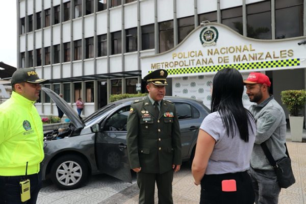 vehículo recuperado y entregado a su propietaria