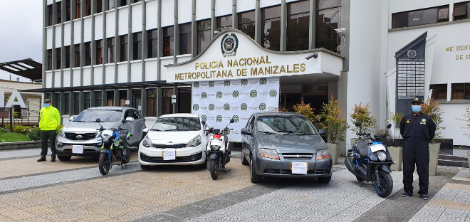 Recuperamos tres vehículos y tres motocicletas