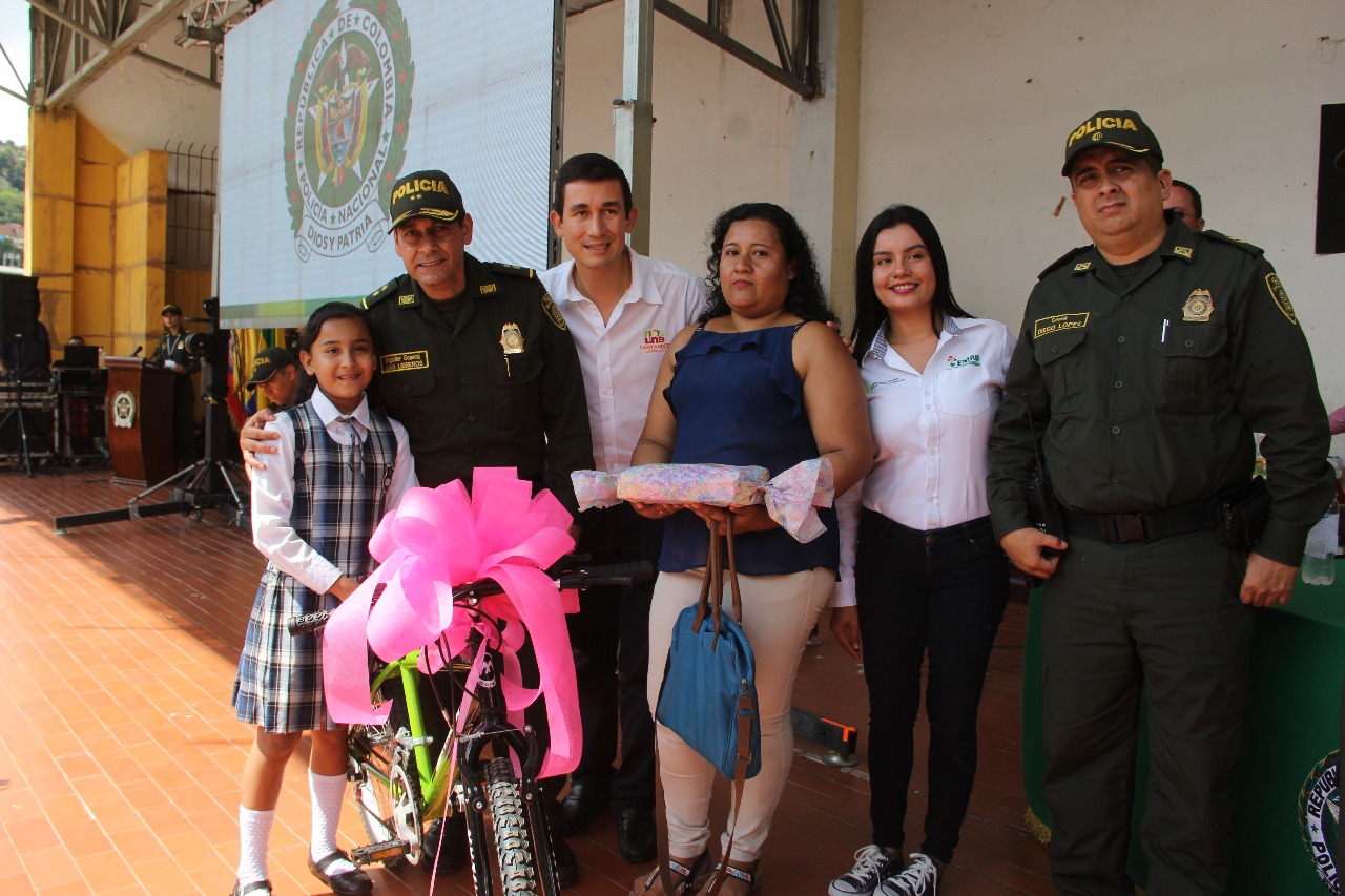 graduación DARE