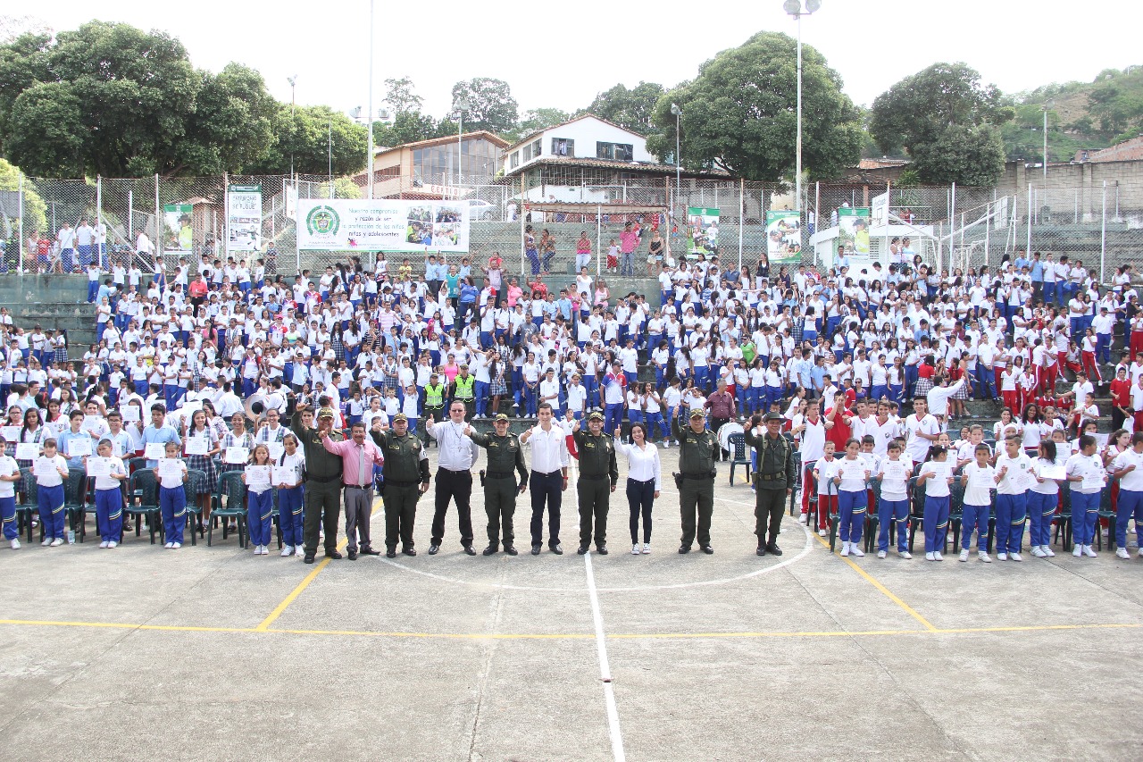 graduación DARE2