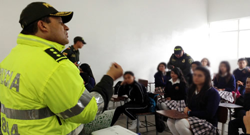 campana_ninos_colegios_policia
