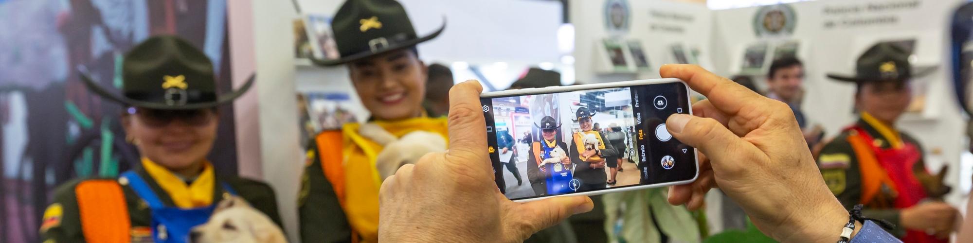 carabineros-colombia