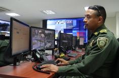 La-policía-metropolitana-de-Pereira-brinda-su-amor-y-entrega-en-pro-de-los-ciudadanos El-señor-patrullero-Diego-Fernando-Restrepo-Aguirre-no-dudo-en-ningún-momento-en-ayudar-a-dar-una-nueva-vida