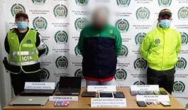 Esta persona se desempeñaba como docente en una institución educativa