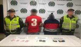 Dos adultos capturados y un menor fueron aprehendido En persecución, fueron capturados con estupefacientes