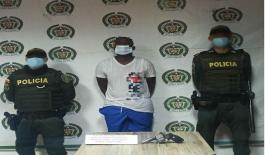 Capturamos en flagrancia presunto integrante de 'los palmeños' con un arma ilegal Capturamos en flagrancia presunto integrante de 'los palmeños' con un arma ilegal