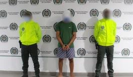 Ciudadano capturado y menor aprehendido por los delitos de homicidio en concurso con fabricación, tráfico o porte de armas de fuego o municiones. Ciudadano capturado y menor aprehendido por los delitos de homicidio en concurso con fabricación, tráfico o porte de armas de fuego o municiones.