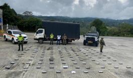 Incautamos 105 kilogramos de clorhidrato de cocaína en Piendamó- Cauca Incautamos 105 kilogramos de clorhidrato de cocaína en Piendamó- Cauca
