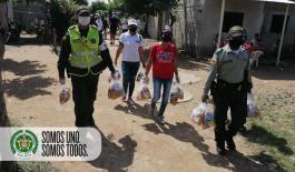 Acompañamiento a la Asociación CADENA para la entrega de ayudas a damnificados en Fundación Asociación Civil CADENA-ayudas humanitarias-damnificados por las inundaciones-Fundación