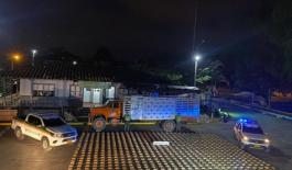 Hallamos en un camión 700 paquetes de marihuana Hallamos en un camión 700 paquetes de marihuana