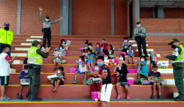Debemos-rodear-a-nuestros-niños-y-niñas-de-cariño-y-comprensión Celebramos-el-día-de-la-niñez-en-el-área-metropolitana-de-Pereira