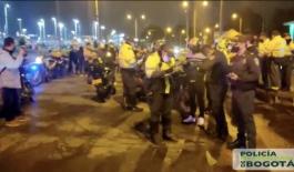 Es un honor ser policía Es un honor ser policía