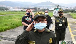Le cumplimos el sueño de ser policía al pequeño Juan Pablo Somos uno, somos todos cumpliendo el sueño de ser policía al pequeño Juan Pablo