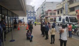 321 865 39 30 número de la reacción bancaria La Policía Nacional ofrece el servicio de acompañamiento cuando salga de un banco.