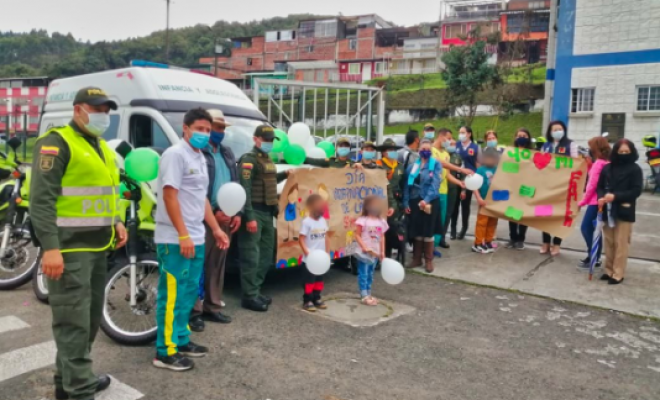 La Policía de Manizales celebró el día de la familia | Policía Nacional de  Colombia