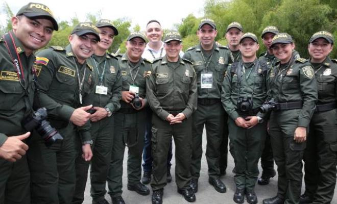 Una-policía-para-la-gente-que-se-transforma-para-servir- mejor-y-que-piensa-en-sus-policías