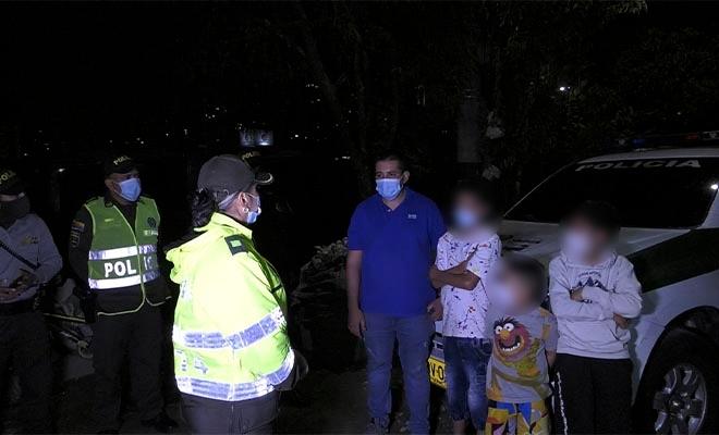 Nos solidarizamos con los damnificados por la ola invernal Nos solidarizamos con los damnificados por la ola invernal